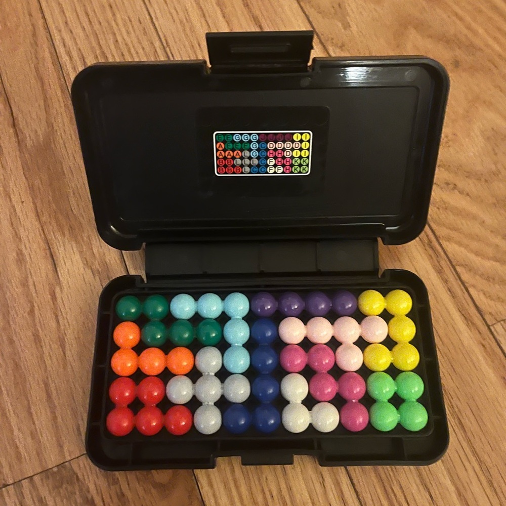 Kanoodle game